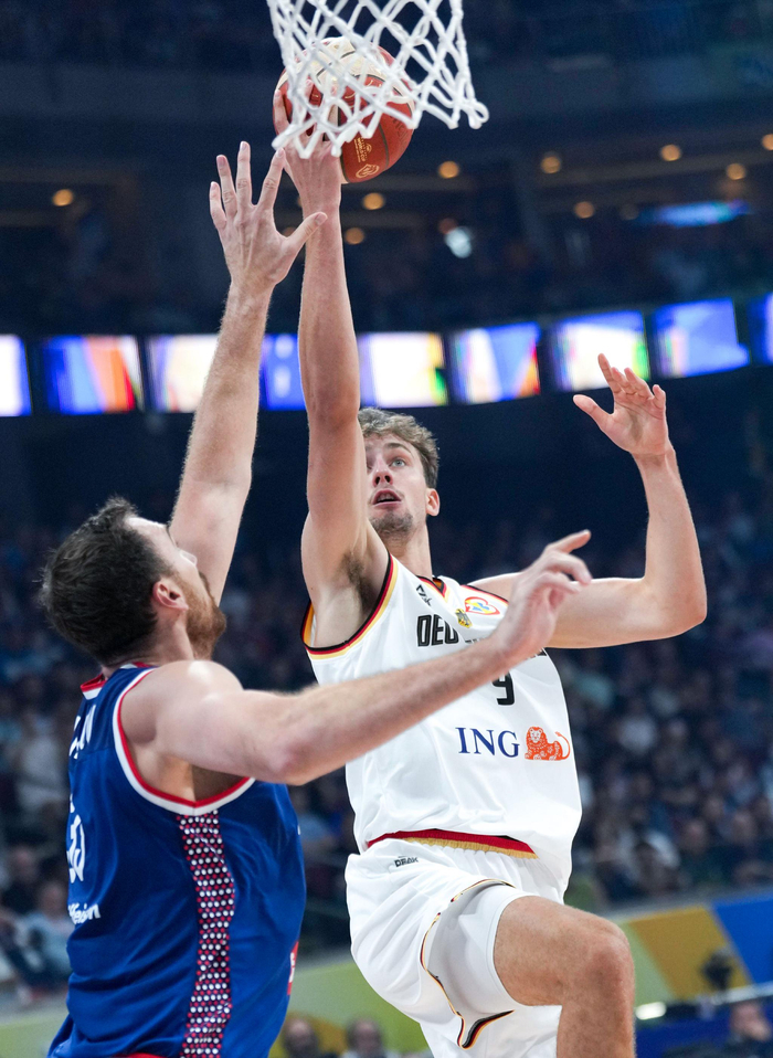 九游网页平台-关于转折点！山东男篮调整名单，德国杯赛前攻防权衡，气氛紧张，更衣室氛围转暖的信息