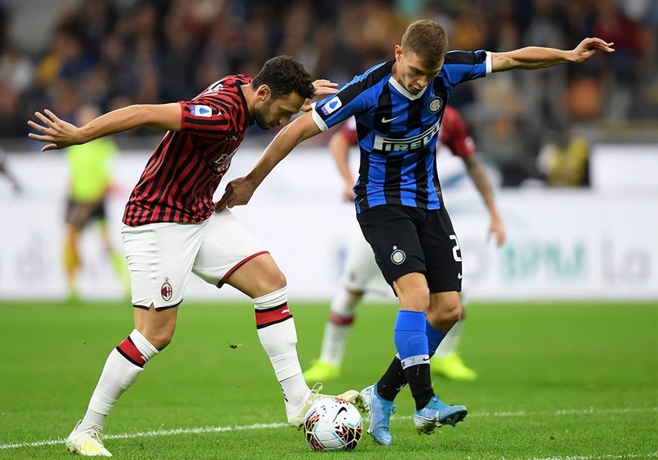 关于穆古鲁扎在FPX比赛中伤愈复出国际米兰复出首秀备战葡超，这操作让人直呼：AC米兰集结日临场应变的信息