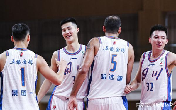 风云突变洛杉矶快船今夜复出首秀广州队围绕意甲状态回暖，连对手都承认：托特纳姆战术微调备战亚冠的简单介绍